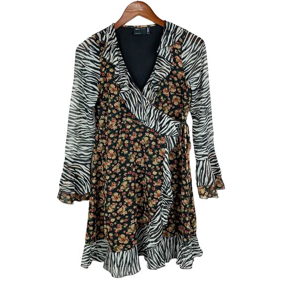 ASOS Design Wrap Mini Dress Zebra Dark Floral Bell Sleeve Ruffle Maternity 4 - Picture 2 of 12